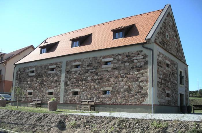 Barokni Spejchar Hotel Tlučná Exterior foto